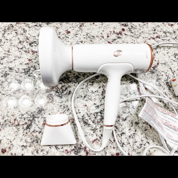 T3 Cura Blow Dryer - Picture 4 of 4